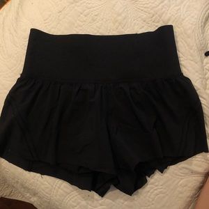 LULULEMON shorts 2.5”